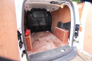 FORD TRANSIT COURIER LIMITED TDCI - 2438 - 33
